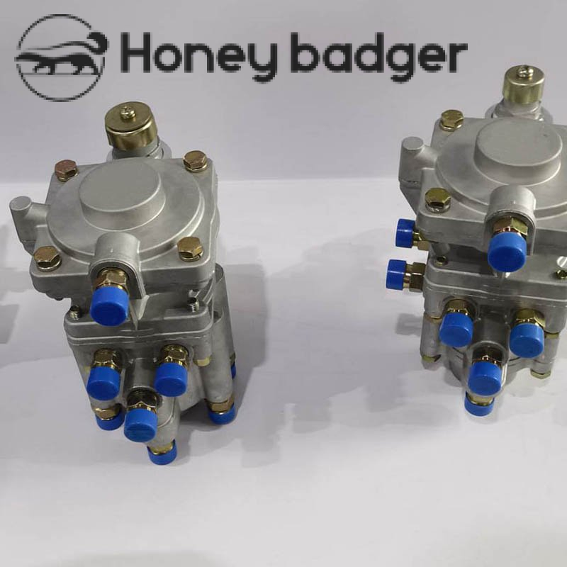 Three-Axle Syncro Brake Valve